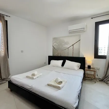 Sealine Appartement Larnaca